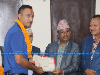 क्रिकेटरलाई सरकारको नगदी सम्मान