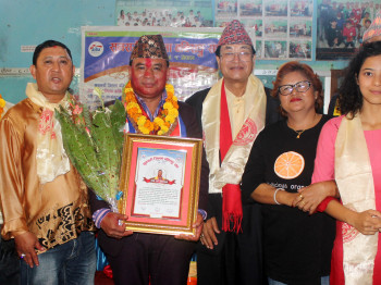 अध्यक्ष अवाले सम्मानित