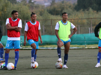 भुटानमा फुटबल टिमको अन्तिम तयारी  (फोटो फिचर)