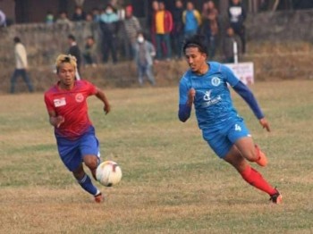सेन्ट्रल कलेज सेमिफाइनलमा