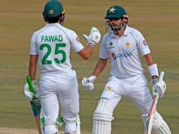 पाकिस्तान २ सय ७२ रनमा अलआउट