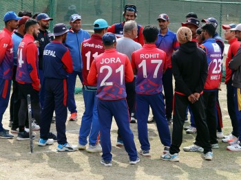 राष्ट्रिय क्रिकेट टिमको बन्द प्रशिक्षण सुरु (फोटोफिचर)