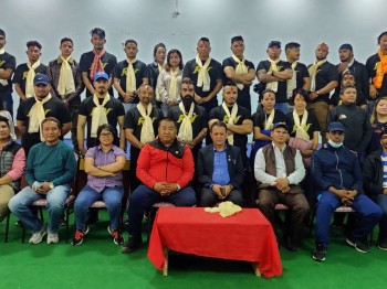 रिङ रेस्लिङका खेलाडी पोखरामा