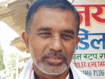 मियाँ बने खेलकुद मन्त्री