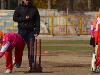 तालिबानले महिला क्रिकेट टिम बन्द गर्ने डर