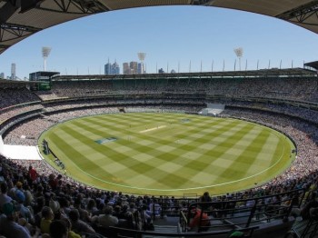 अष्ट्रेलियाले टेस्ट क्रिकेटमा ८० हजार दर्शकलाई अनुमति दिने