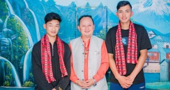 सिन्धुपाल्चोकका दुई क्रिकेट खेलाडी भारत प्रस्थान