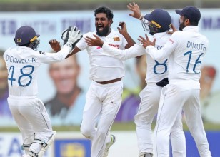 अष्ट्रेलियाविरुद्ध श्रीलंका एक इनिङ्समै विजयी