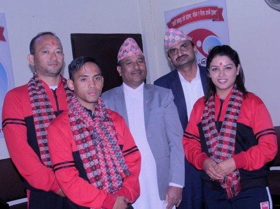 पदक विजेता कराँते खेलाडी सम्मानित