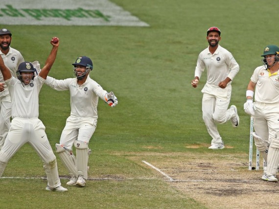 तेस्रो टेष्ट जित्न अष्ट्रेलियालाई ३ सय ९९ रनको लक्ष्य