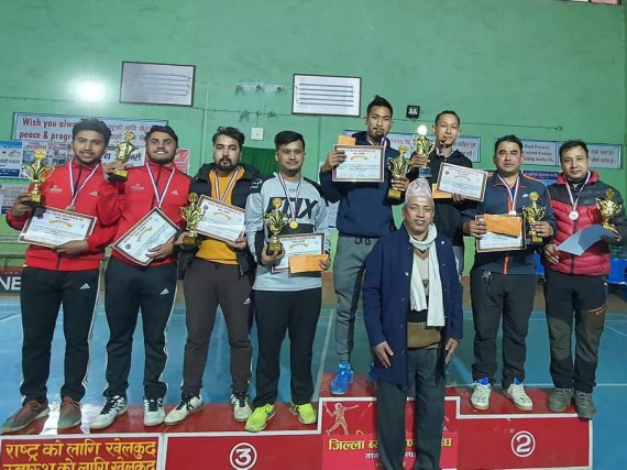 श्रेष्ठ र खातीको जोडीलाई उपाधि